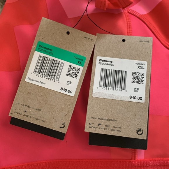 NIKE Pro Dri-FIT Cropped Training Tank Top - Picture 11 of 11